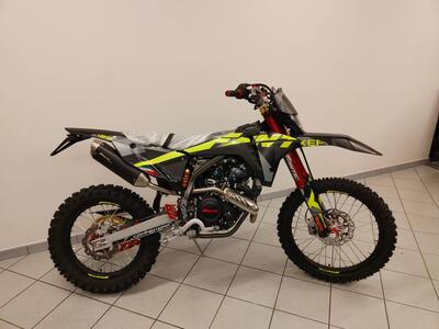 Fantic Motor XEF 125 Competition (2025) nuova