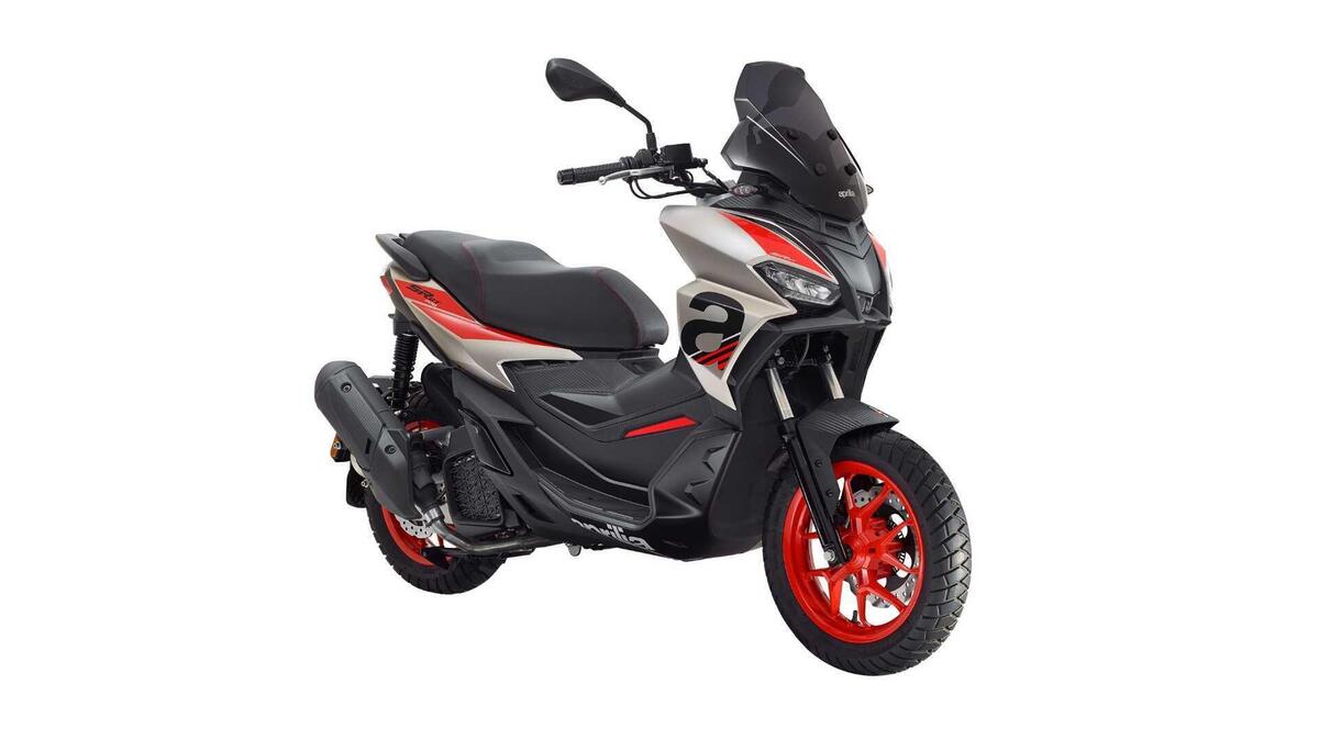 Aprilia SR GT 200 Sport (2025)