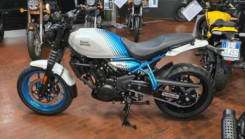 Royal Enfield Guerrilla 450 (2024 - 26) (2)