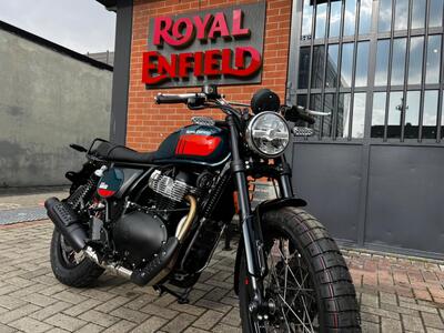 Royal Enfield Bear 650 (2025) nuova