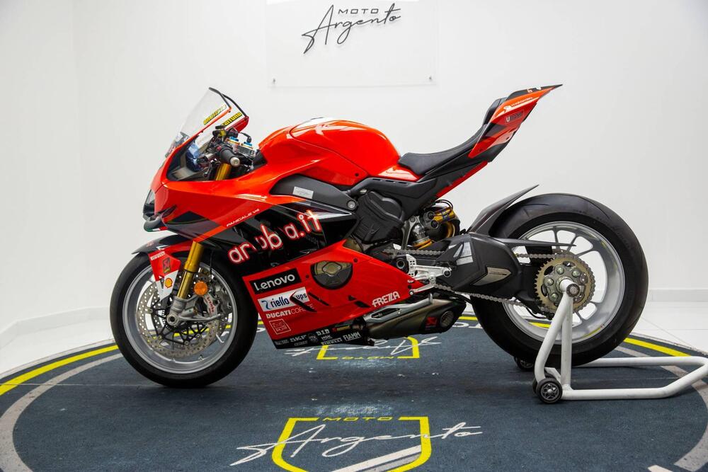 Ducati Panigale V4 Bautista 2022 World Champion Replica (2023) (9)