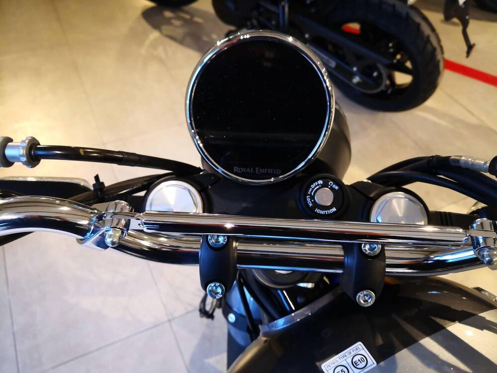 Royal Enfield Bear 650 (2025 - 26) (12)