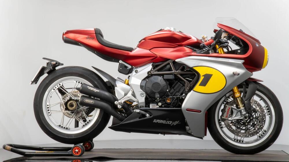MV Agusta Superveloce 800 Ago (2021 - 23) (7)