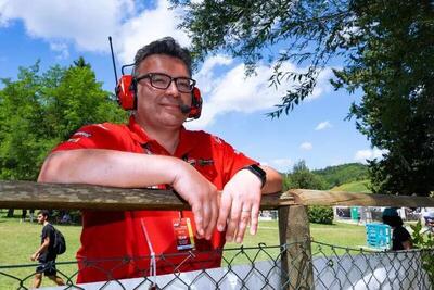 Parola al "pap&agrave;" della Ducati Desmo 450 MX: Davide Perni e la sfida motocross 