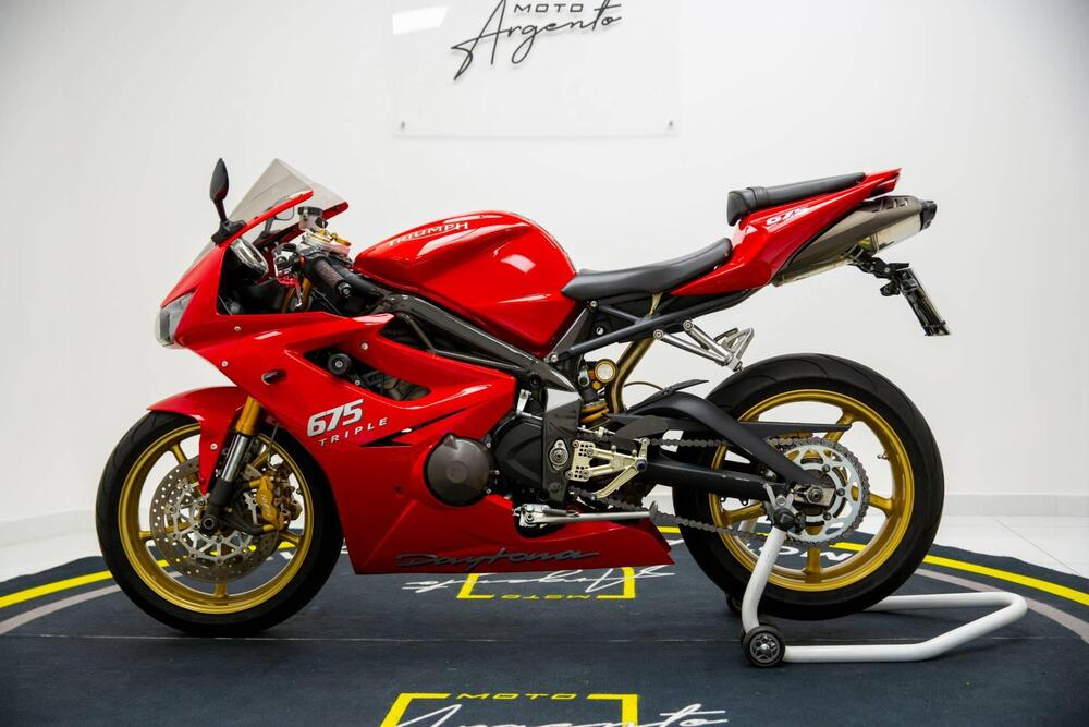 Triumph Daytona 675 (2006 - 08) (9)