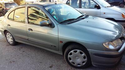 Renault M&eacute;gane 1.6 16V cat RT del 1997 usata a Foligno