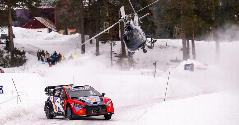 WRC25 Svezia d2. Evans, Katsuta, Tanak sul filo del rasoio [GALLERY]