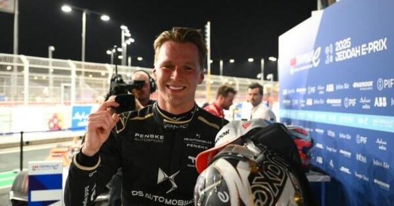 Formula E. E-Prix Jeddah 2025: Gunther con DS Penske beffa la Nissan di Rowland in Gara 1