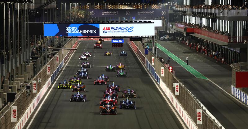 Formula E. Rowland si riscatta in gara 2 all&rsquo;E-Prix di Jeddah 2025