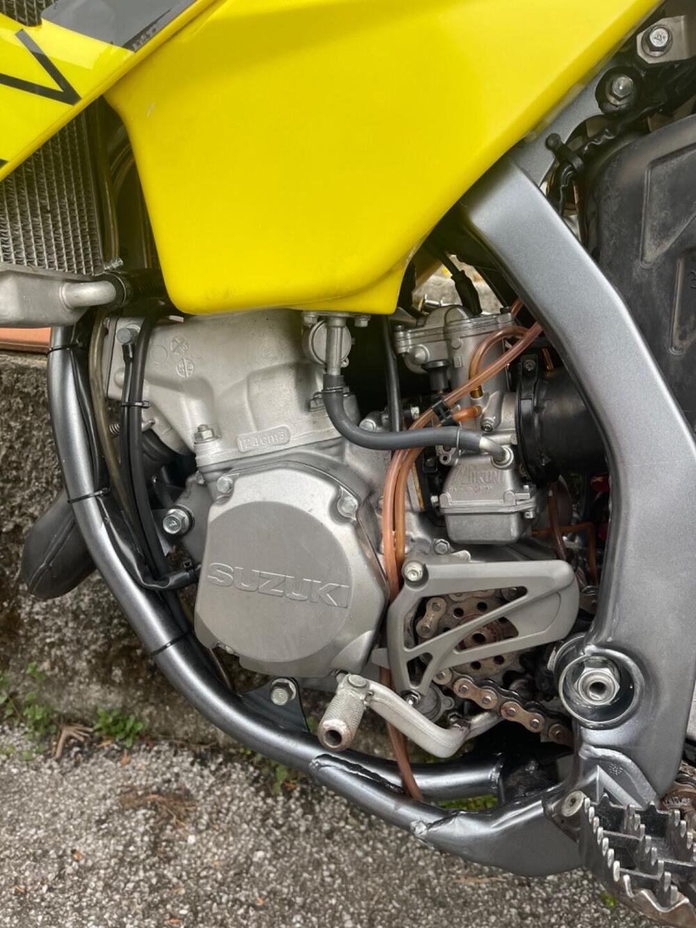 Suzuki RM 125 (2008 - 12) (6)