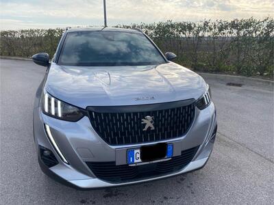 Peugeot 2008 BlueHDi 130 S&amp;S EAT8 GT  del 2022 usata a Latisana