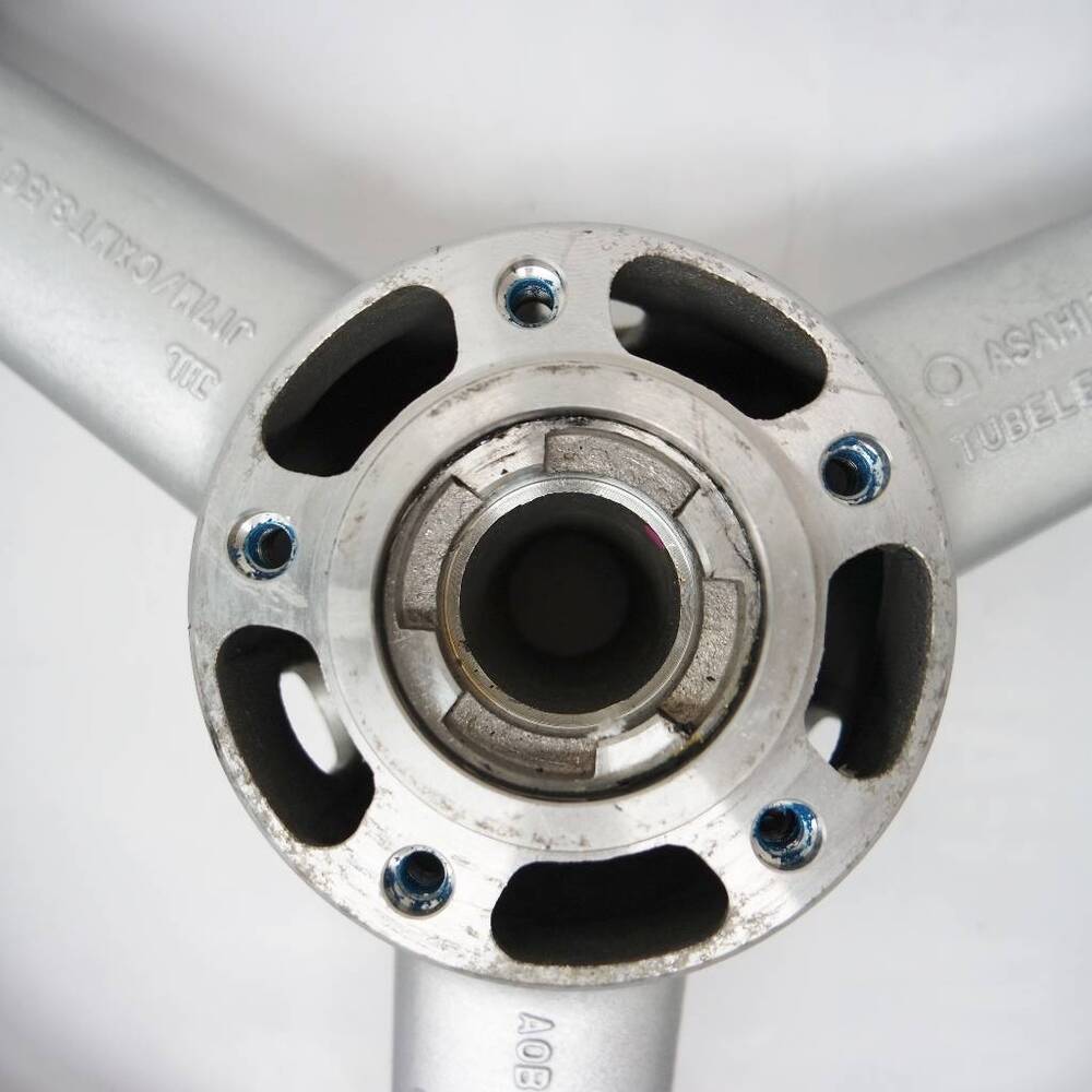 Cerchio SV650 anteriore Suzuki Cerchio (3)