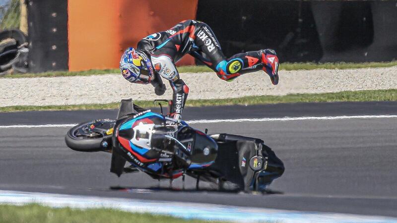 SBK 2025. Nicol&ograve; Bulega &egrave; il pi&ugrave; veloce nei test di Phillip Island. Spettacolare high-side di Toprak [GALLERY e VIDEO]
