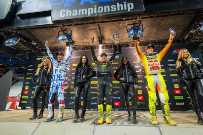 Supercross: a Detroit vincono Cooper Webb e Levi Kitchen