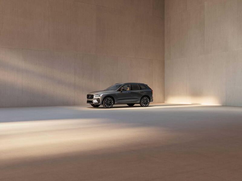 Volvo XC60 Model Year 2026: tecnologia, design e comfort ai massimi livelli