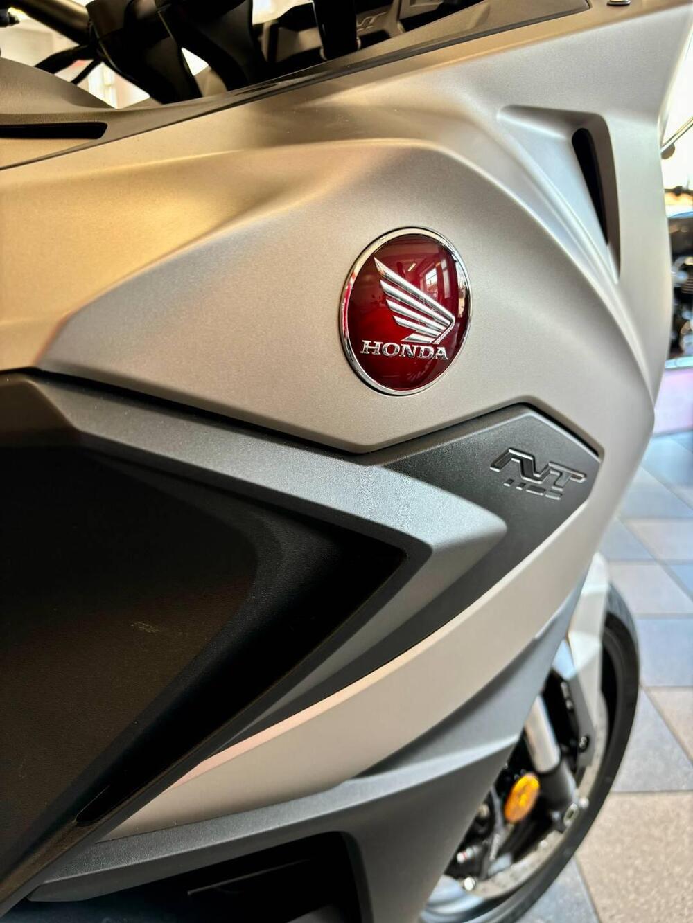 Honda NT 1100 DCT Electronic Suspension (2025) (4)