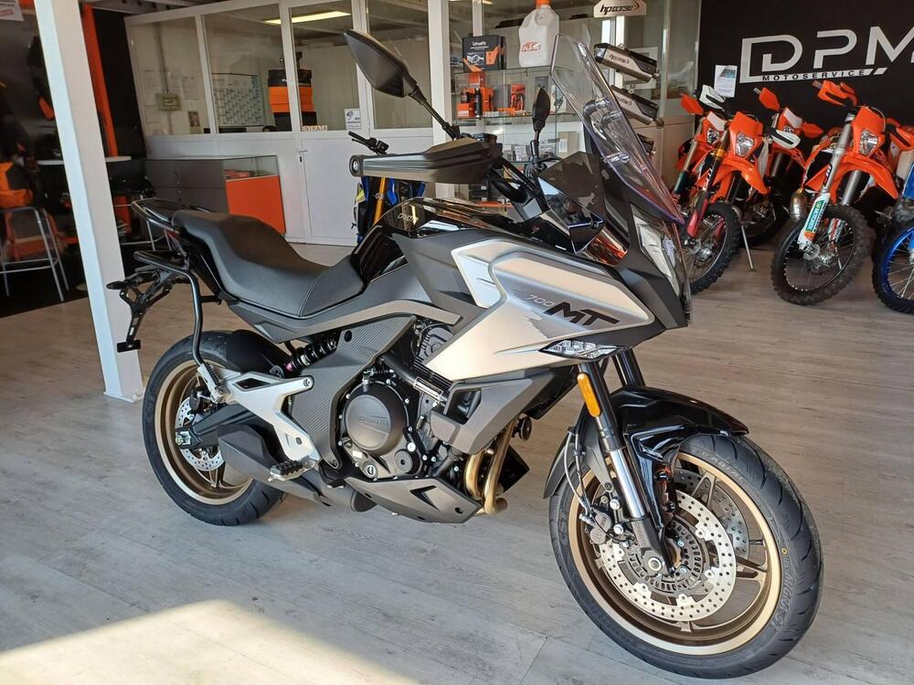 CFMOTO 700MT (2024 - 26) (5)