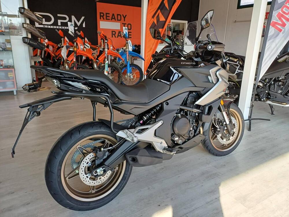 CFMOTO 700MT (2024 - 26) (6)