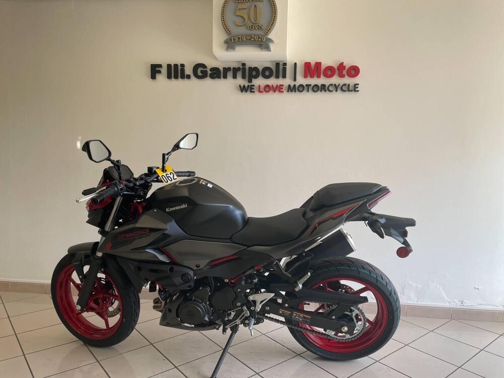 Kawasaki Z 500 SE (2024 - 26) (3)