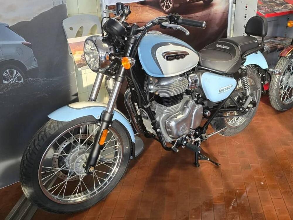 Royal Enfield Meteor 350 Aurora (2024 - 26) (2)