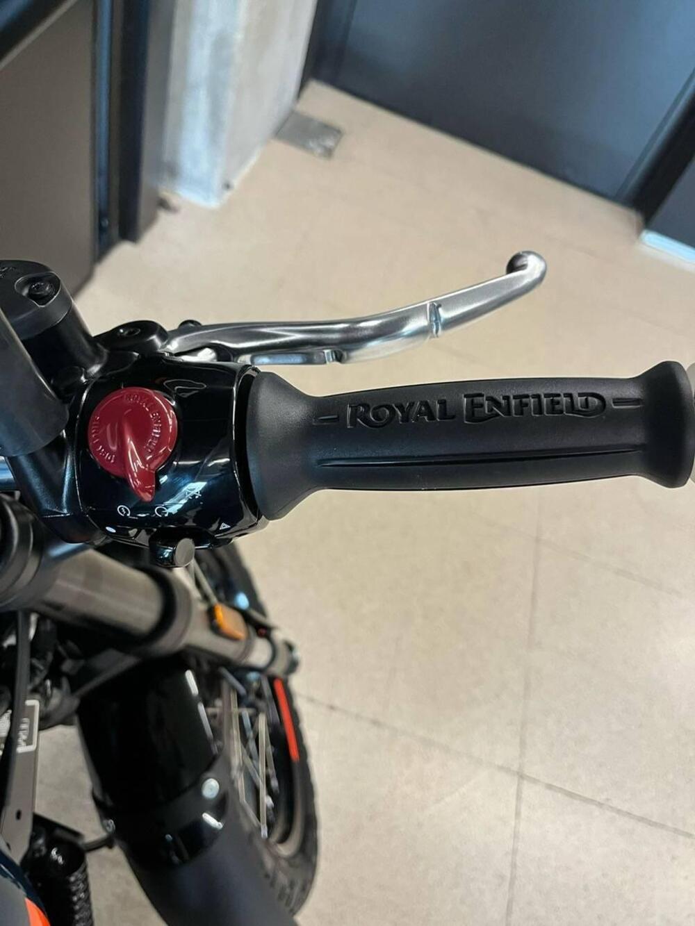 Royal Enfield Bear 650 (2025 - 26) (8)