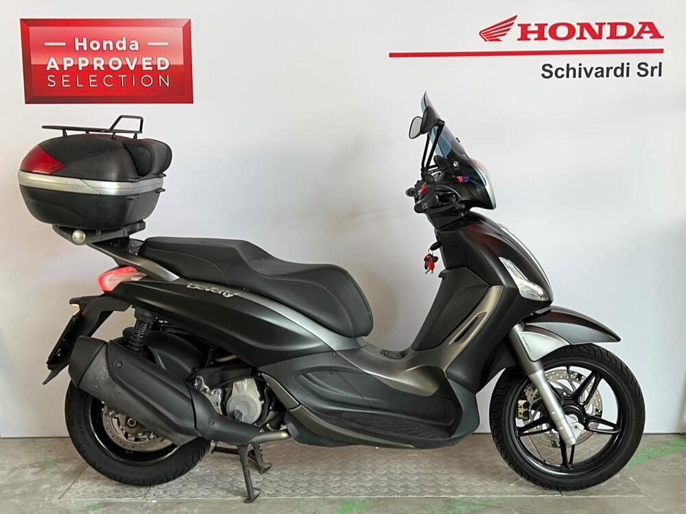 Piaggio Beverly 350 ABS (2016 - 20) (6)