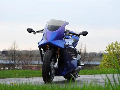 Presentata la MTT 420RR Anniversary Edition. Un motore da elicottero da 420 cavalli su due ruote