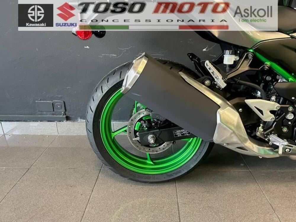 Kawasaki Z 500 SE (2024 - 26) (7)