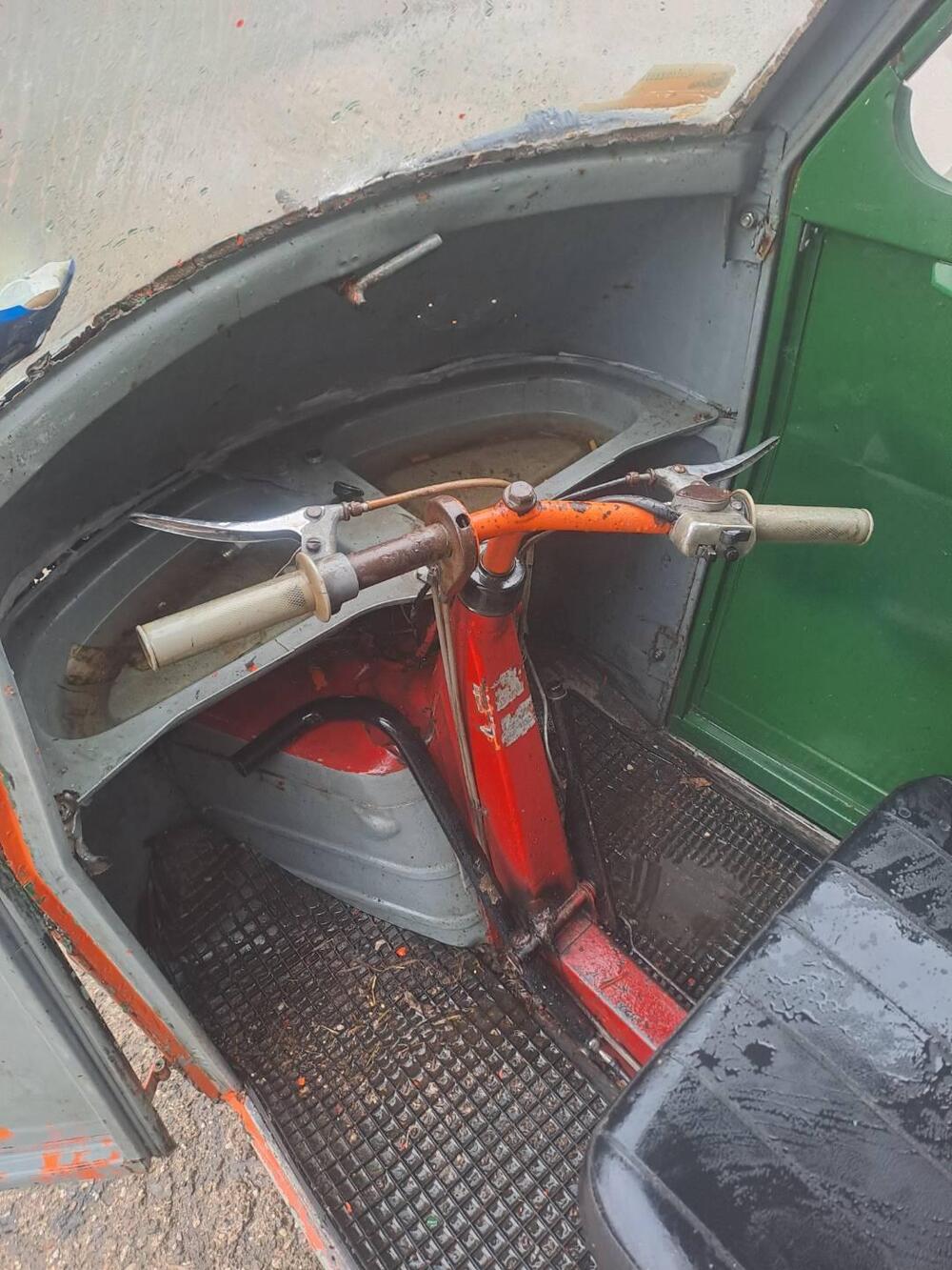 Piaggio APE TM1 250 (125cc) (2)