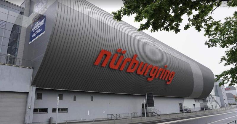 N&uuml;rburgring: &quot;circolazione turistica&quot; vietata alle moto 