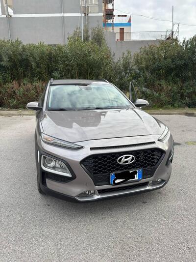 Hyundai Kona 1.0 T-GDI Comfort  del 2018 usata a Salerno