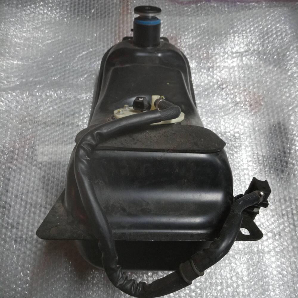 Serbatoio Kymco Downtown 125 (5)