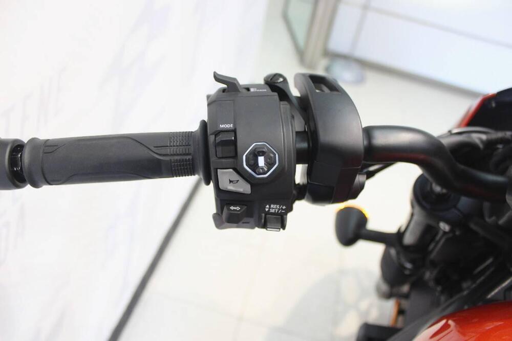 Honda CMX 1100 Rebel + Special Edition DCT (2025 - 26) (6)