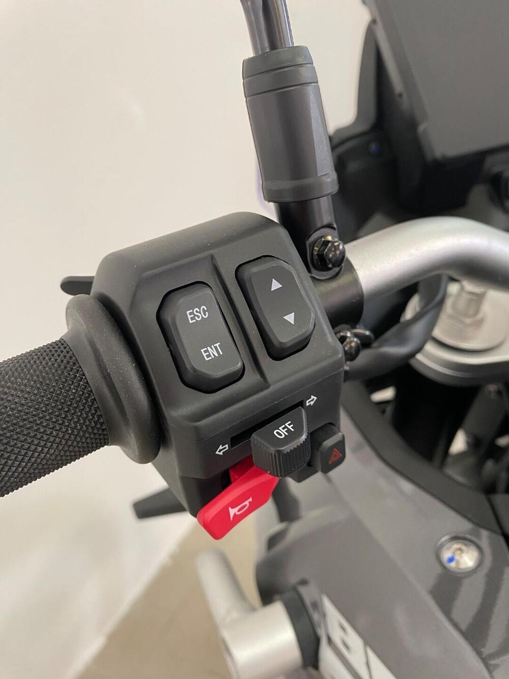 Kove 800X Pro (2024 - 26) (9)