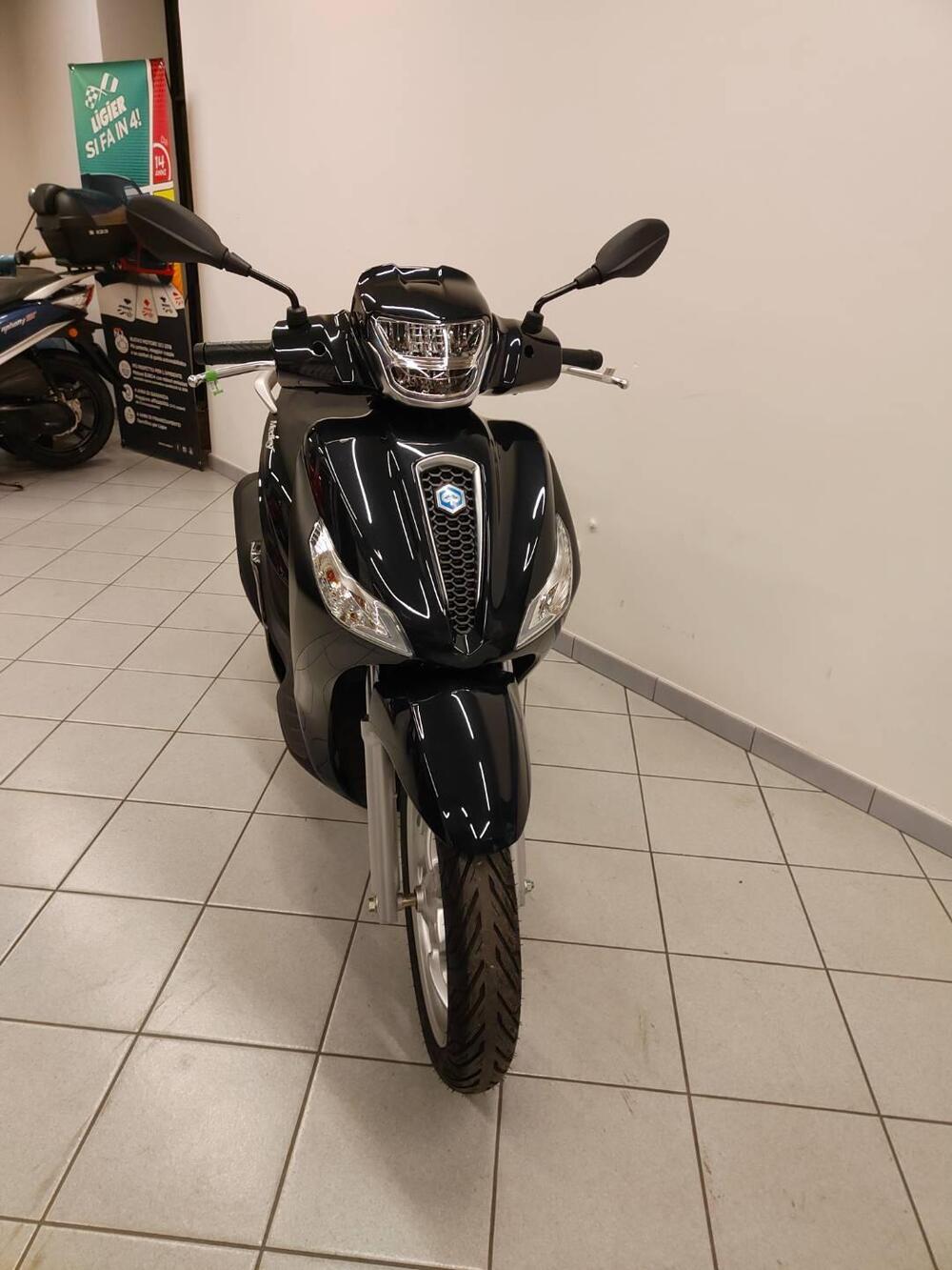 Piaggio Medley 200 (2025 - 26) (6)