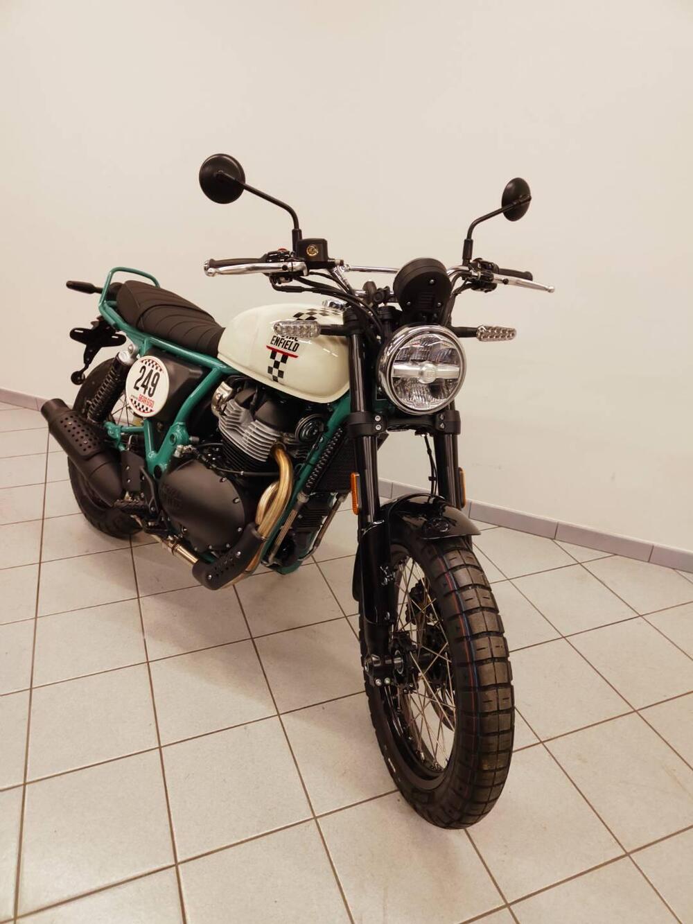 Royal Enfield Bear 650 (2025) (4)