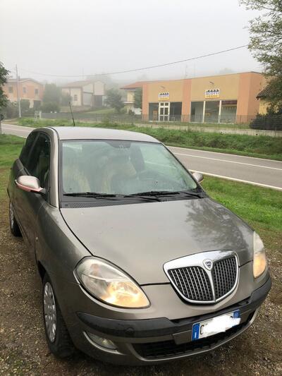 Lancia Ypsilon 16V Argento  del 2005 usata a Pavia