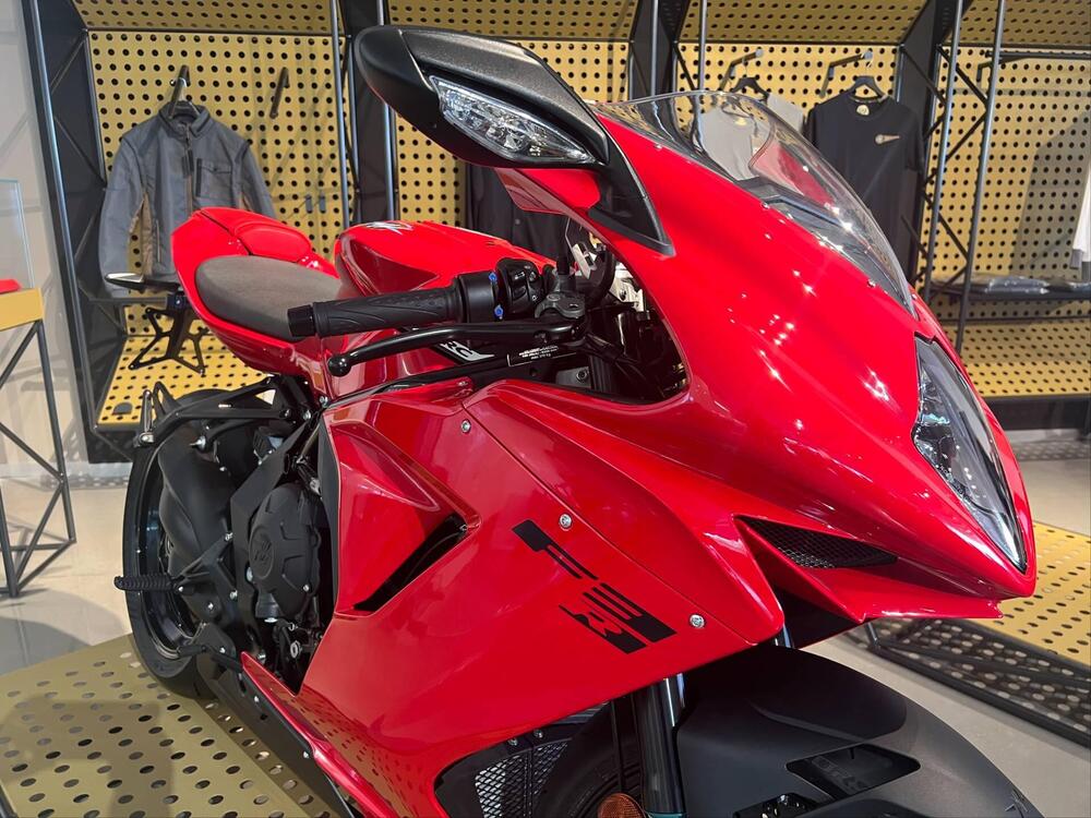 MV Agusta F3 800 R (2023 - 25) (2)