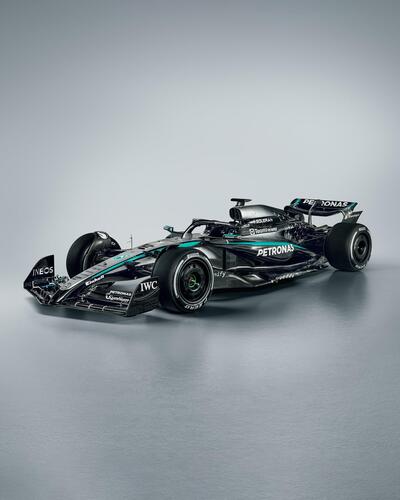 Formula 1 2025. Mercedes, svelata la W16 di Kimi Antonelli e George Russell