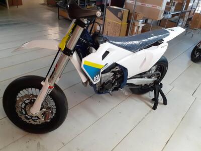 Husqvarna FS 450 (2025) nuova