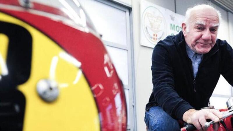 L&#039;ex pilota Angelo Tenconi investito da uno scooter: gamba rotta