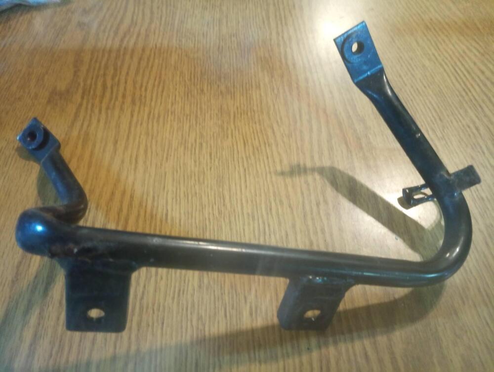 Telaietto supporto pedana Kymco Downtown 125 (2)