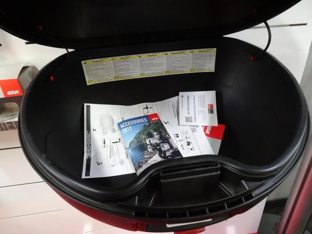 BAULETTO 40 Lt Givi (5)