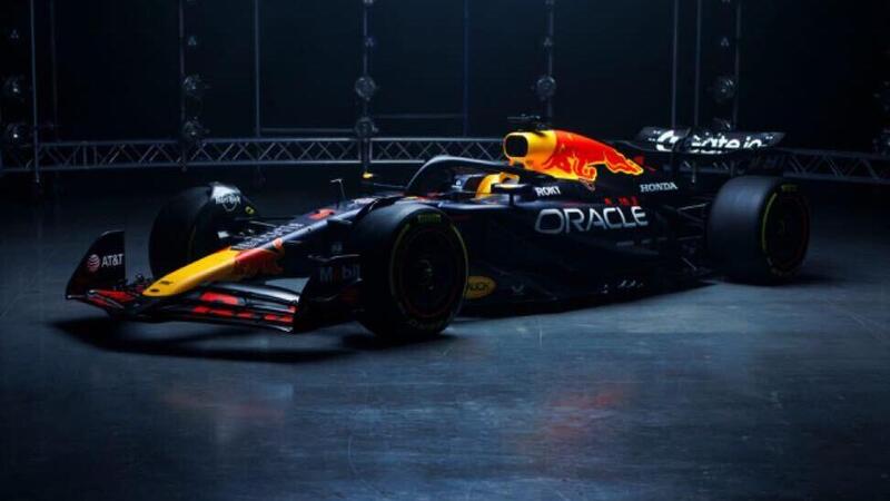 Red Bull svela la RB21: Verstappen e Lawson pronti per la stagione F1 2025