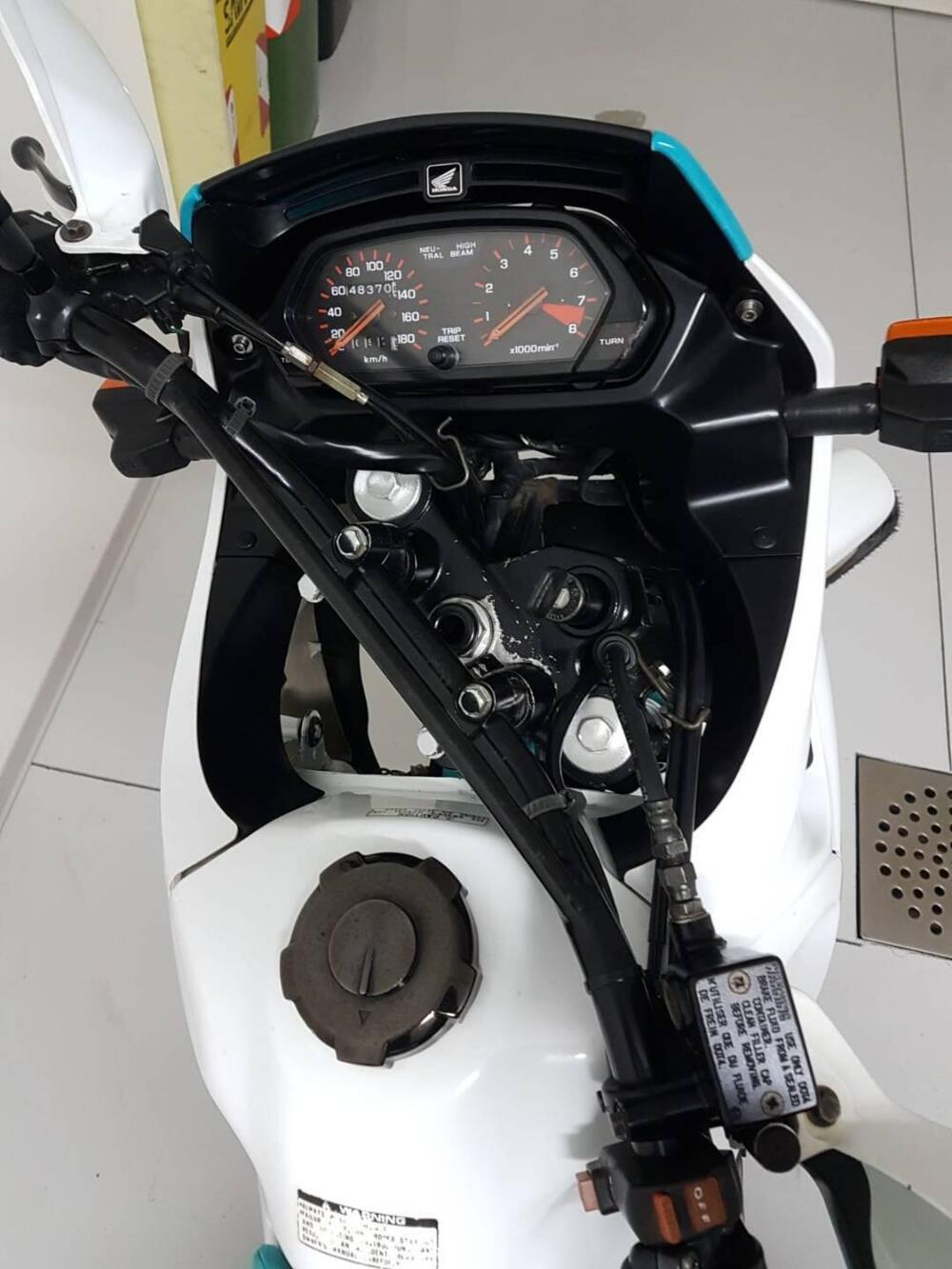 Honda NX 650 Dominator (9)