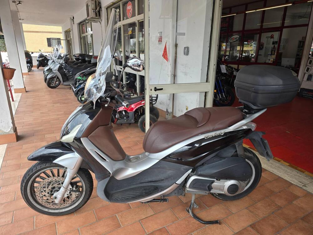 Piaggio Beverly 300 i.e. (2010 - 16) (2)