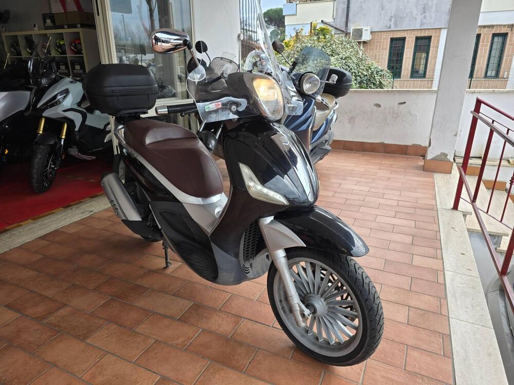 Piaggio Beverly 300 i.e. (2010 - 16) (6)