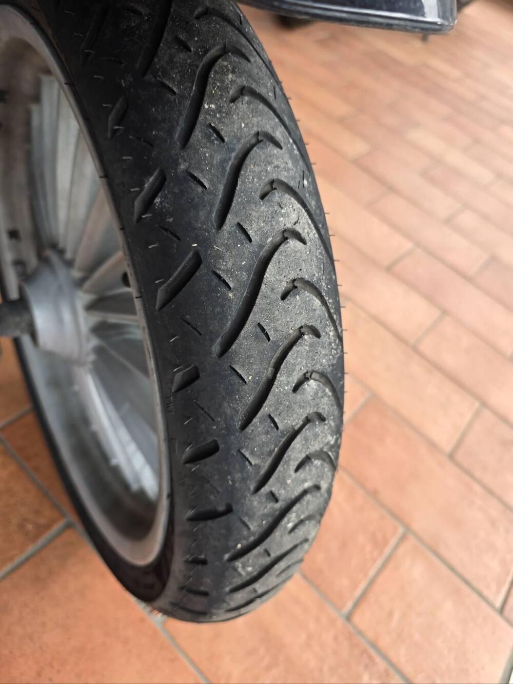 Piaggio Beverly 300 i.e. (2010 - 16) (9)