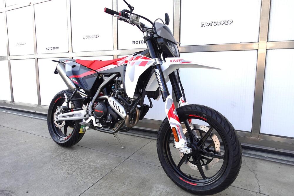 Fantic Motor XMF 125 Performance (2025) (2)