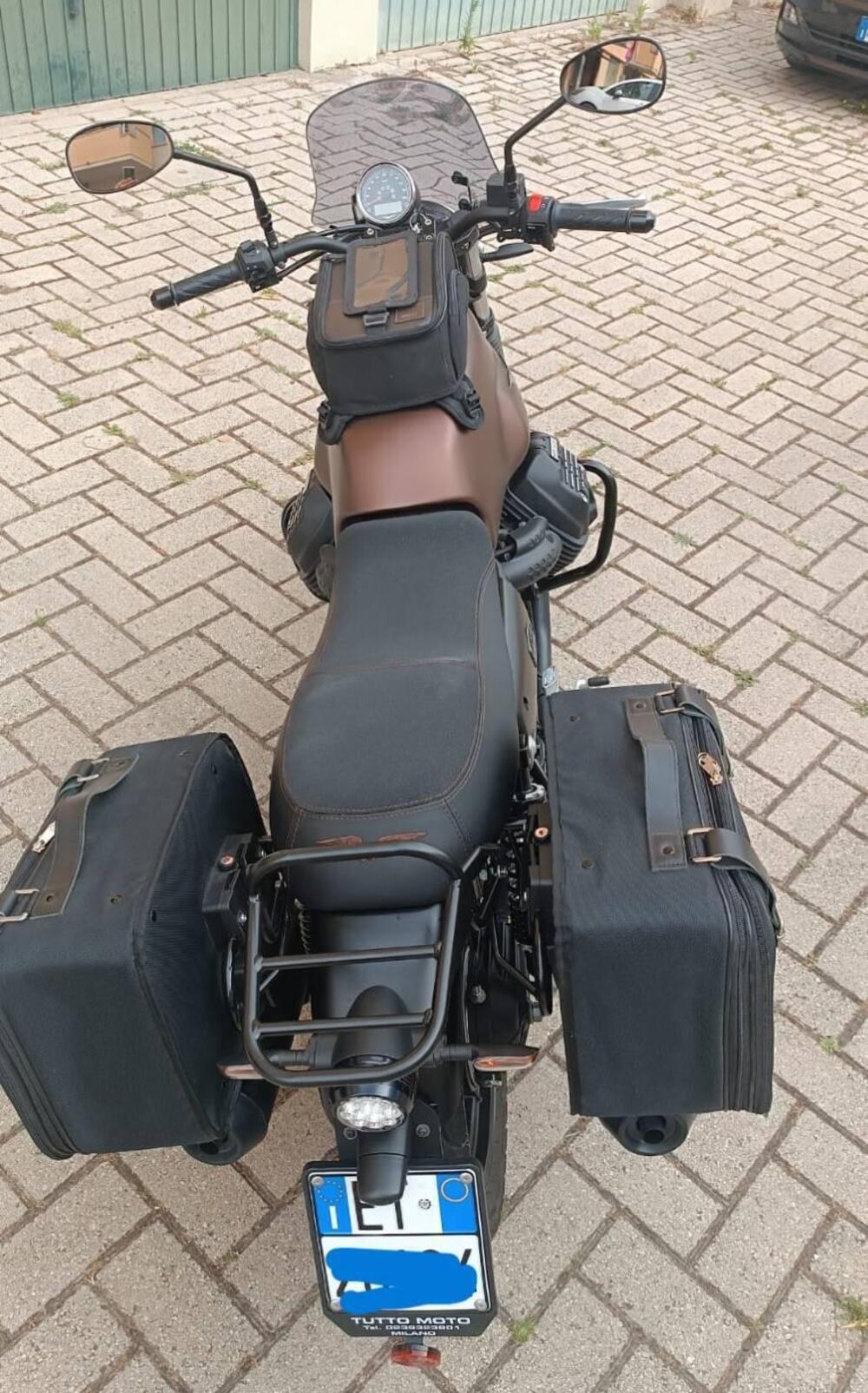 Moto Guzzi V7 III Stone Night Pack (2019 - 20) (7)